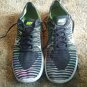 Nike free rn flyknit size 10.5 men